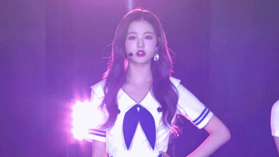 아이즈원, 원영이 오늘자 케이콘 무대 표정연기 | 인스티즈