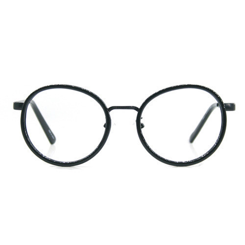 요즘 안경쓰는사람 대부분이 쓰는 안경테...jpg | 인스티즈