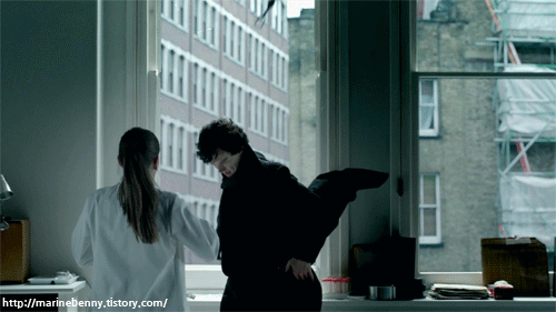 베네딕트 컴버배치가 셜록에서 가장 섹시해 보였던 순간 | 인스티즈