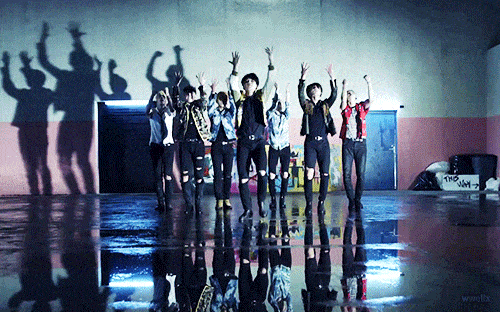 끼가 넘치는 방탄소년단 지민 눈빛 표정연기.gif | 인스티즈