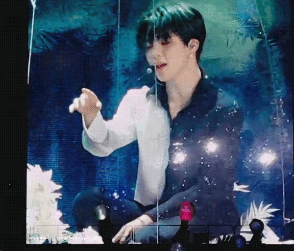 끼가 넘치는 방탄소년단 지민 눈빛 표정연기.gif | 인스티즈