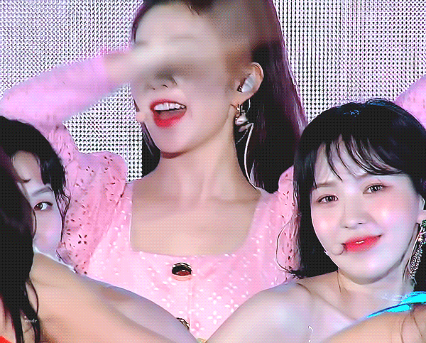 핑크핑크한 아이린.jpgif | 인스티즈