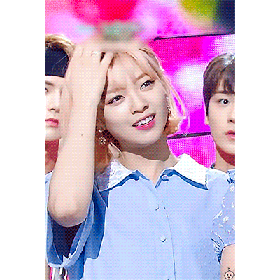 호떡 사는데 쓸데없이 아련미 폭발하는 20대 아가씨~♥ | 인스티즈