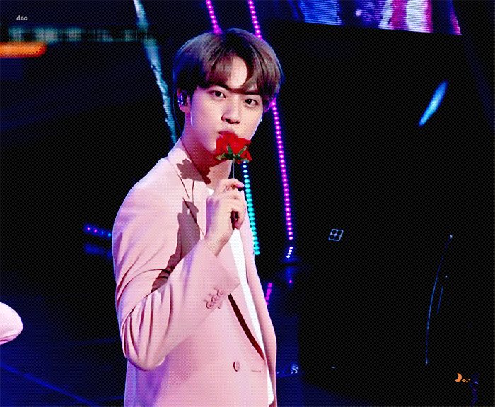 한국 인싸는 영국에서도 인싸구나 방탄 진의 핵인싸 모먼트 | 인스티즈