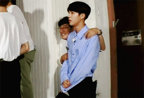 한국 인싸는 영국에서도 인싸구나 방탄 진의 핵인싸 모먼트 | 인스티즈