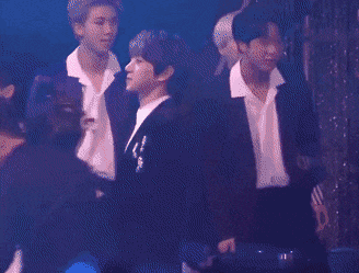 한국 인싸는 영국에서도 인싸구나 방탄 진의 핵인싸 모먼트 | 인스티즈