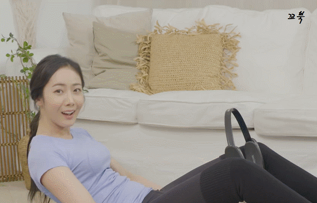 여자친구 신비가 몸매 관리하는 방법.gif | 인스티즈