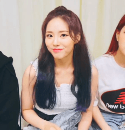 프로미스나인 데뷔 500 V앱 프롬이들과 FUN한요일 2.GIF | 인스티즈