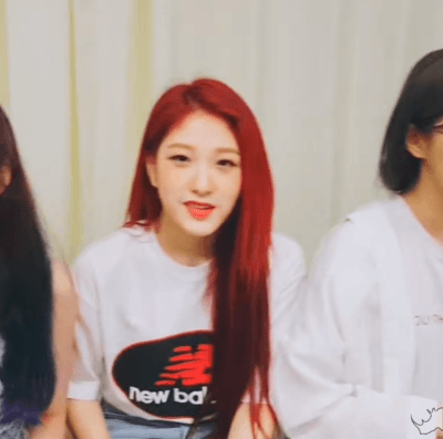 프로미스나인 데뷔 500 V앱 프롬이들과 FUN한요일 2.GIF | 인스티즈