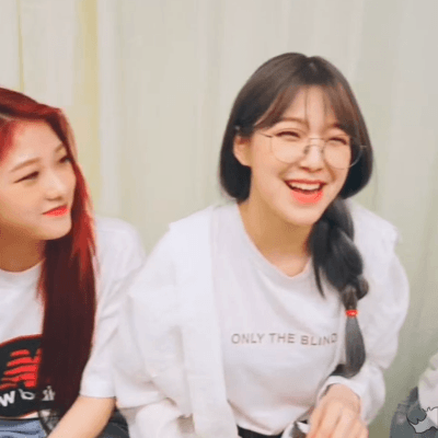 프로미스나인 데뷔 500 V앱 프롬이들과 FUN한요일 2.GIF | 인스티즈