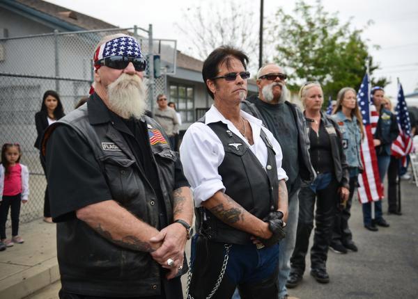 참전용사 유골이 택배로 보내진단 소식에 미대륙 3,200km를 횡단 호위한 오토바이 동호회 | 인스티즈