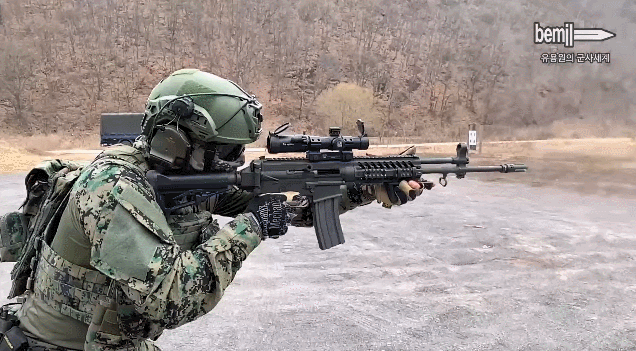 국산 풀템 장착한 한국 특전사.gif | 인스티즈