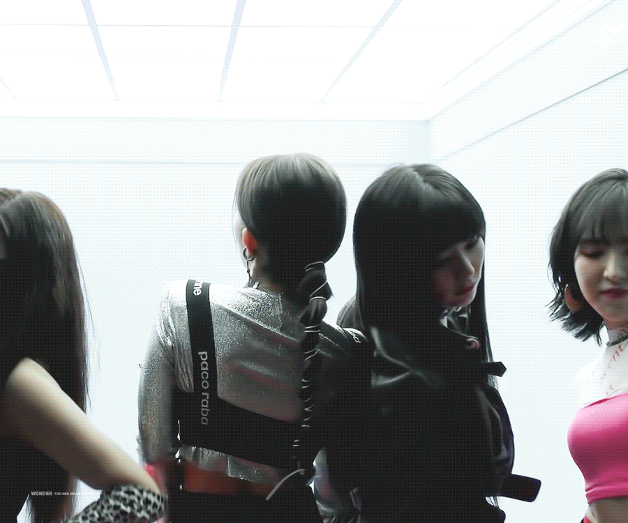 레드벨벳 신곡 짐살리빔 뮤비속 아이린.gif | 인스티즈