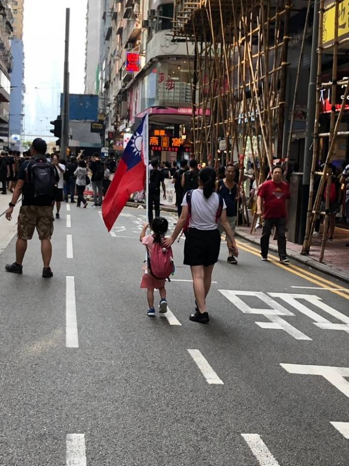 홍콩 시위 근황.jpg | 인스티즈