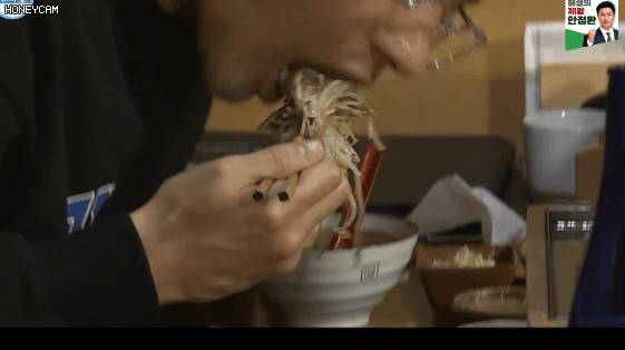 너무 잘 먹는 성훈 ㅋㅋㅋㅋㅋㅋㅋㅋㅋㅋㅋㅋㅋㅋㅋㅋㅋㅋ | 인스티즈