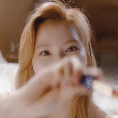 오늘자 화장품 광고 박살내는 트와이스 사나, 지효 | 인스티즈