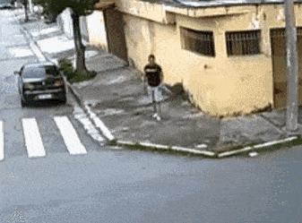 브라질 대낮 아동 납치 CCTV....gif | 인스티즈