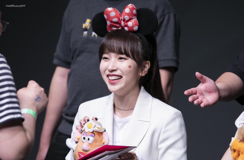 입가리고 웃는데 설레이게 되는 묘이 미나.gif | 인스티즈