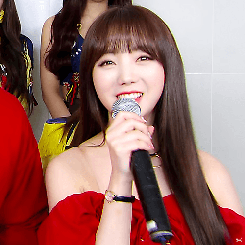 1년간 진행했던 방송 하차하면서 눈물흘리는 뮤직뱅크 mc | 인스티즈