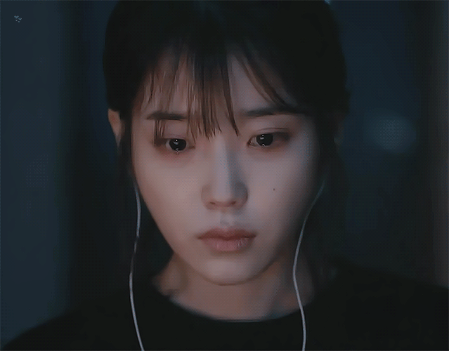 IU오물오물♥ 아이유 폼나게 먹자 먹방 모음!! + 2017 가요대전 리메이크 무대.zip | 인스티즈