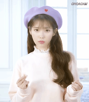 IU오물오물♥ 아이유 폼나게 먹자 먹방 모음!! + 2017 가요대전 리메이크 무대.zip | 인스티즈