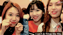 소미한테 춤 가르쳐주는 쯔위 | 인스티즈