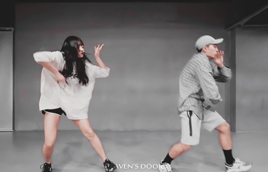 오마이걸 댄스 투탑 미미&amp;유아.gif | 인스티즈