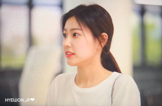 아이즈원) 음식을 기다리는 강혜원 | 인스티즈