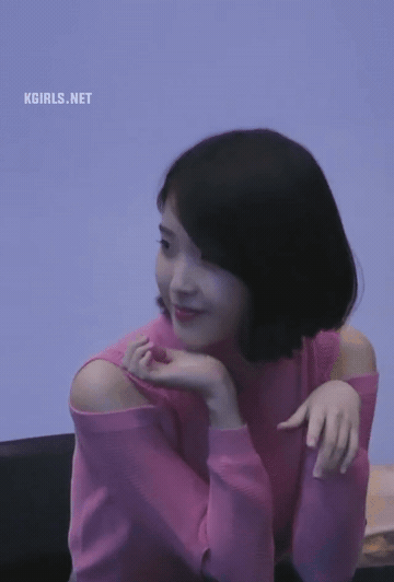 분홍티 아이유ㄷㄷㄷㄷ.gif | 인스티즈