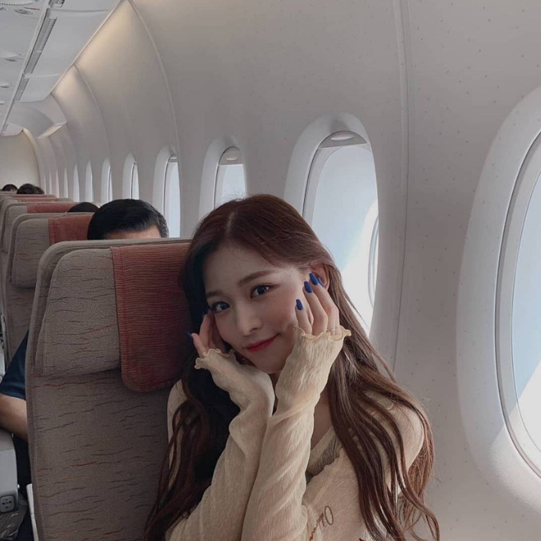 시원시원하게 생긴 프로미스나인 이채영 | 인스티즈