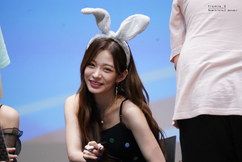 지난 토요일 프로미스나인 팬싸 이채영.jpg | 인스티즈