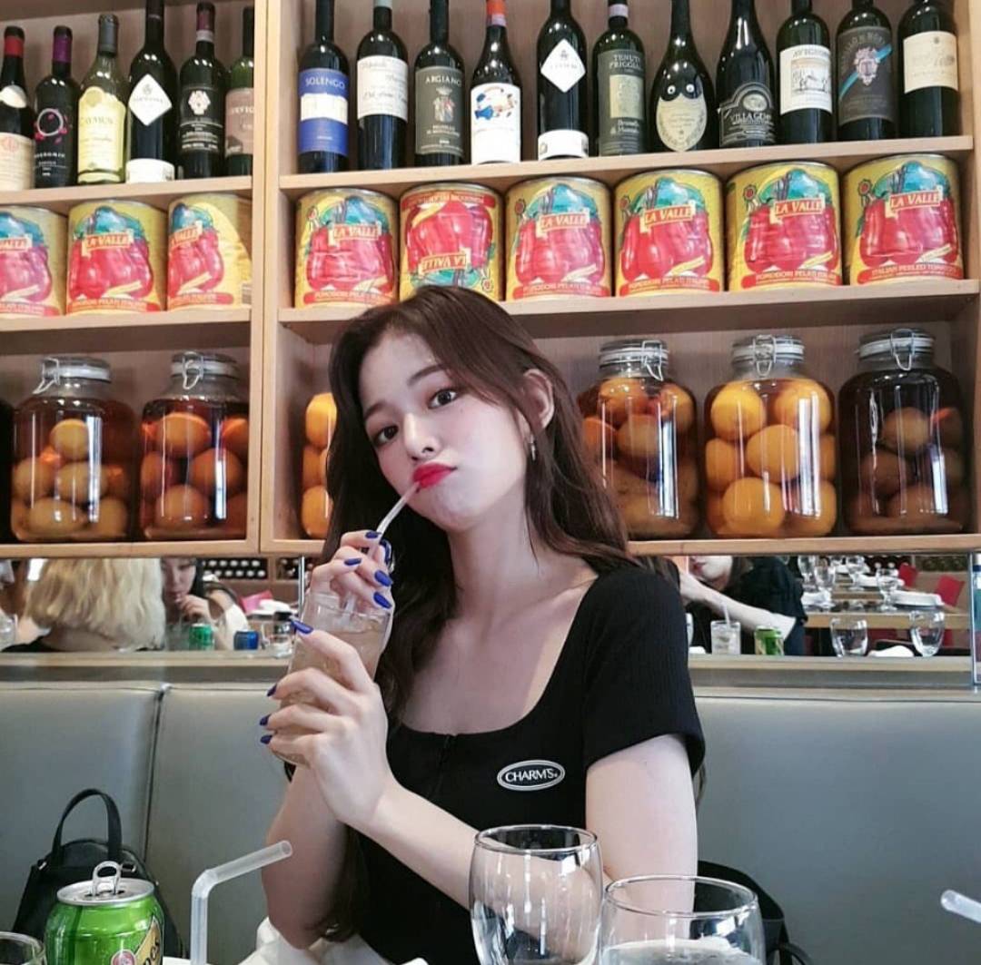 시원시원하게 생긴 프로미스나인 이채영 | 인스티즈