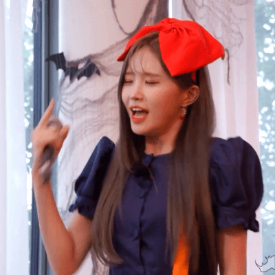 대학으로 치면.. 곧 졸업하시는 4학년 언니.jpgif | 인스티즈