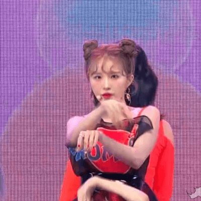 대학으로 치면.. 곧 졸업하시는 4학년 언니.jpgif | 인스티즈