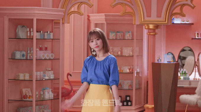 광고 모델에 소품 짬처리하는 광고주 ㅋㅋㅋㅋㅋ | 인스티즈