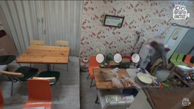 6년간 떡볶이 먹고 계산 안하고 가는 남자 | 인스티즈