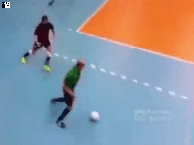 자기 자신도 속이는 개인기 | 인스티즈