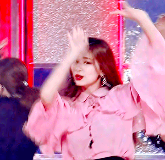 이쯔쯔하가 뭔지 보여준 지니어워즈 트와이스 쯔위.jpgif | 인스티즈