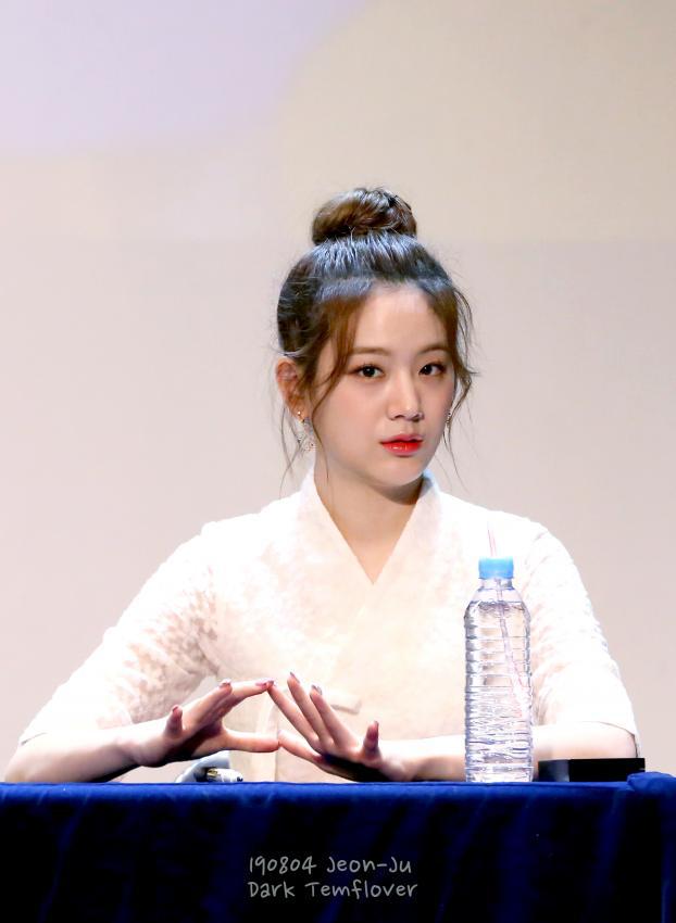 마라탕에 빠지면 어떻게 되는지를 보여주는 아이돌 | 인스티즈