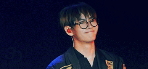 앞으로 근육 키울거라는 BTS 뷔 (Gif) | 인스티즈