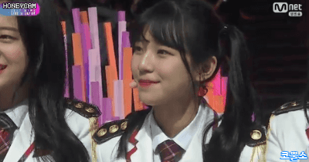 한때 별명이 '양갈래 머리 걔' 였던 아이돌 | 인스티즈