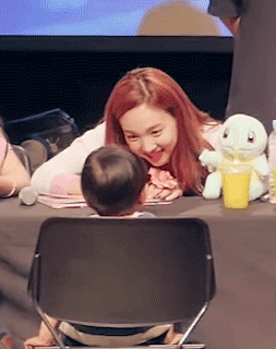 트와이스 나연 뒷태....gif | 인스티즈