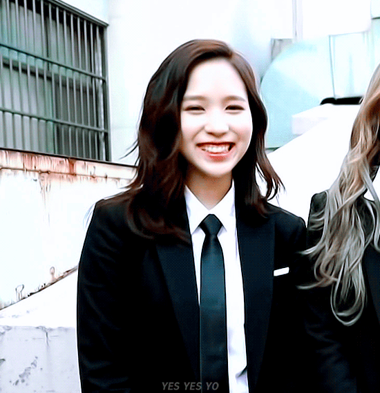 뽀뽀하고 도망가는 펭귄 🐧 잡아랏!! | 인스티즈