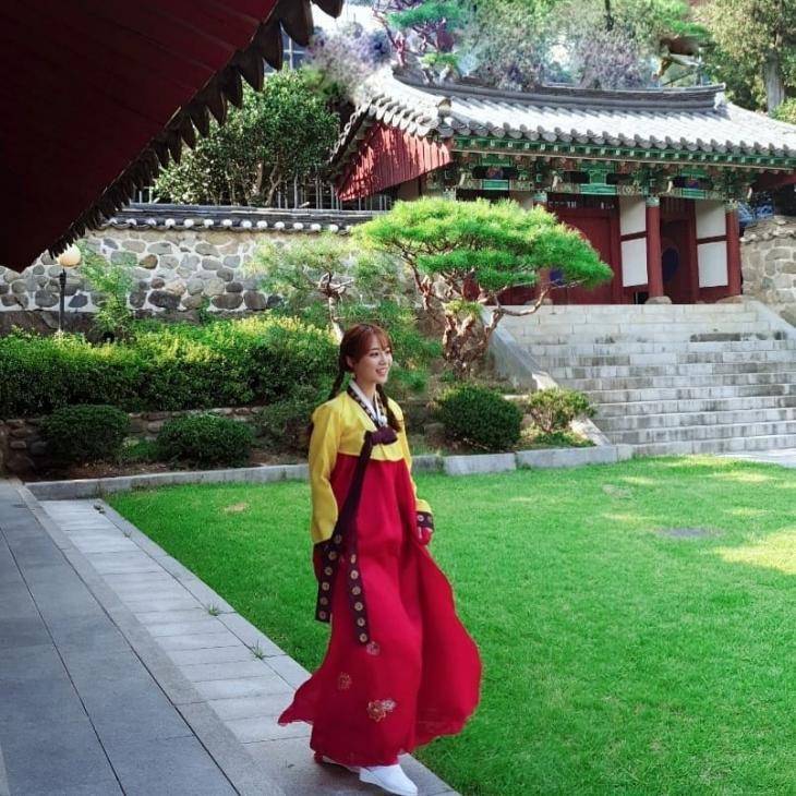 '열여덟의 순간' 허영지, 옹성우와 커플 같은 훈훈한 셀카 | 인스티즈