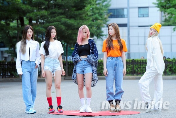 ITZY? ITZY! EP34. 뮤직뱅크에 있지! + EP35. 수영장에 있지! | 인스티즈