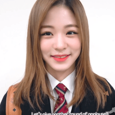 포항의 대스타이자 자랑 슈퍼루키 이채영(Feat.표정변화) | 인스티즈