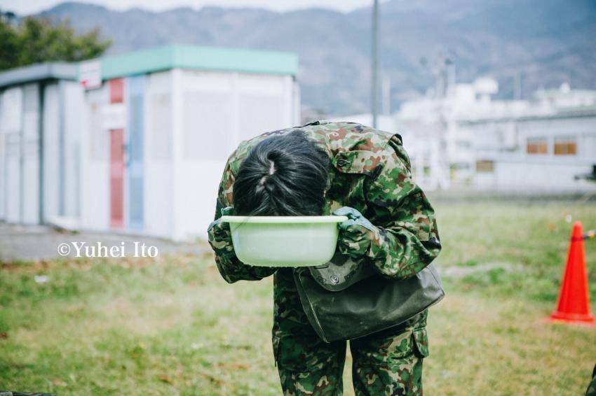 일본 자위대 여자 화생방 가스실습 | 인스티즈