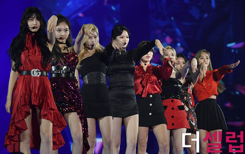 소리바다 어워즈에 참석한 트와이스 멤버들.jpg | 인스티즈