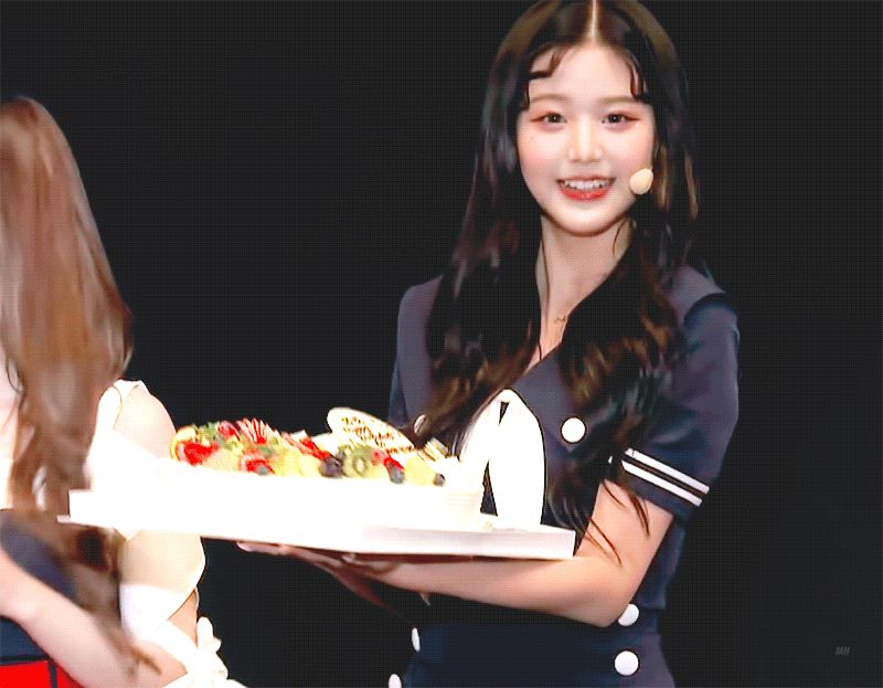 중국팬들이 보낸 장원영 생일선물 | 인스티즈