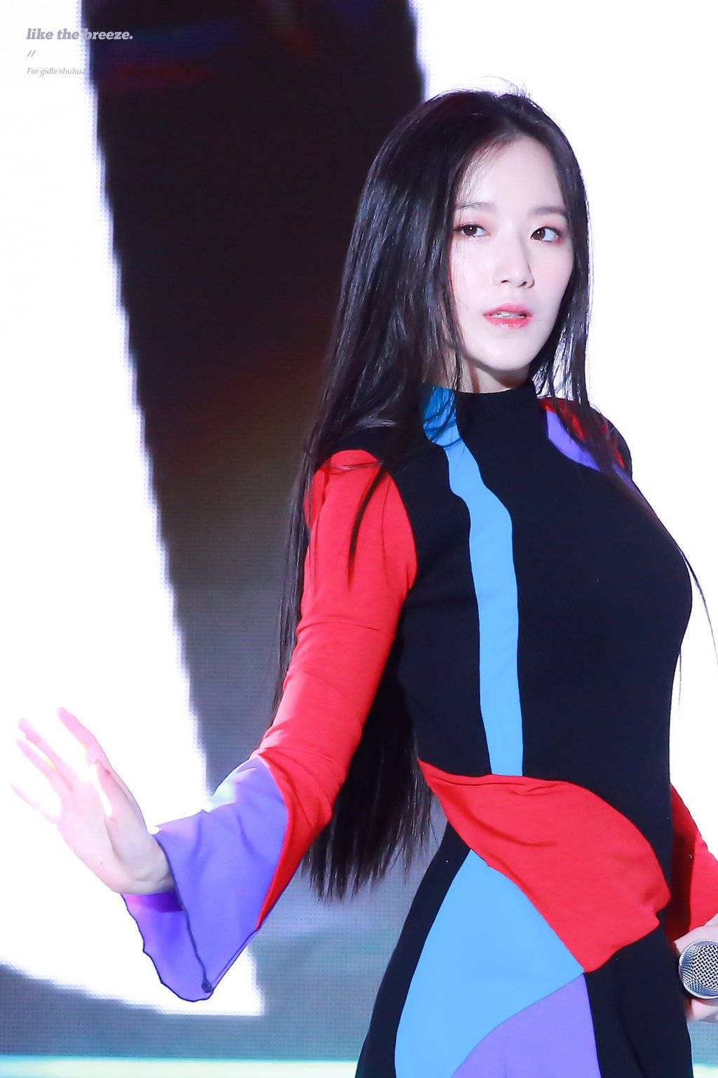 (여자)아이들의 백설공주 슈화.jpgif (161장) | 인스티즈